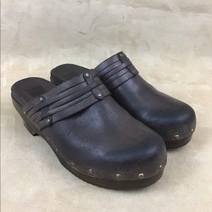 Frye Clara Studded Leather Clog Size 8.5